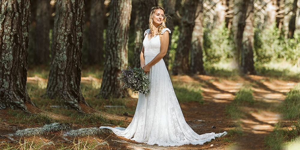 our cocomelodybride Lucy totally looked like a fairy tale princess