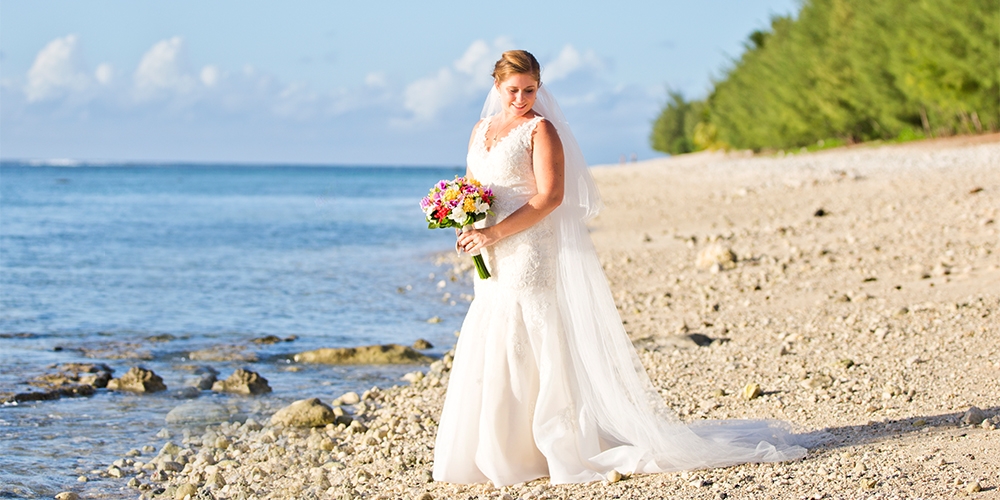  The dress with delicate lace and embroidery details are surely a perfect match for Georgia