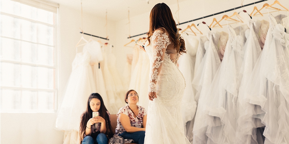 The Ultimate (Quick) Guide to Wedding Dress Shopping-1
