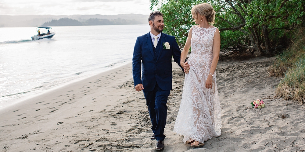 This oh-so-gorgeous lace gown totally makes Joanna's bridal look a next level-3