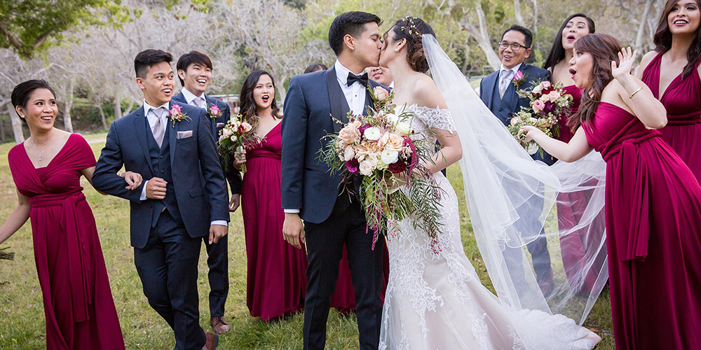 wedding kiss is always so sweet!