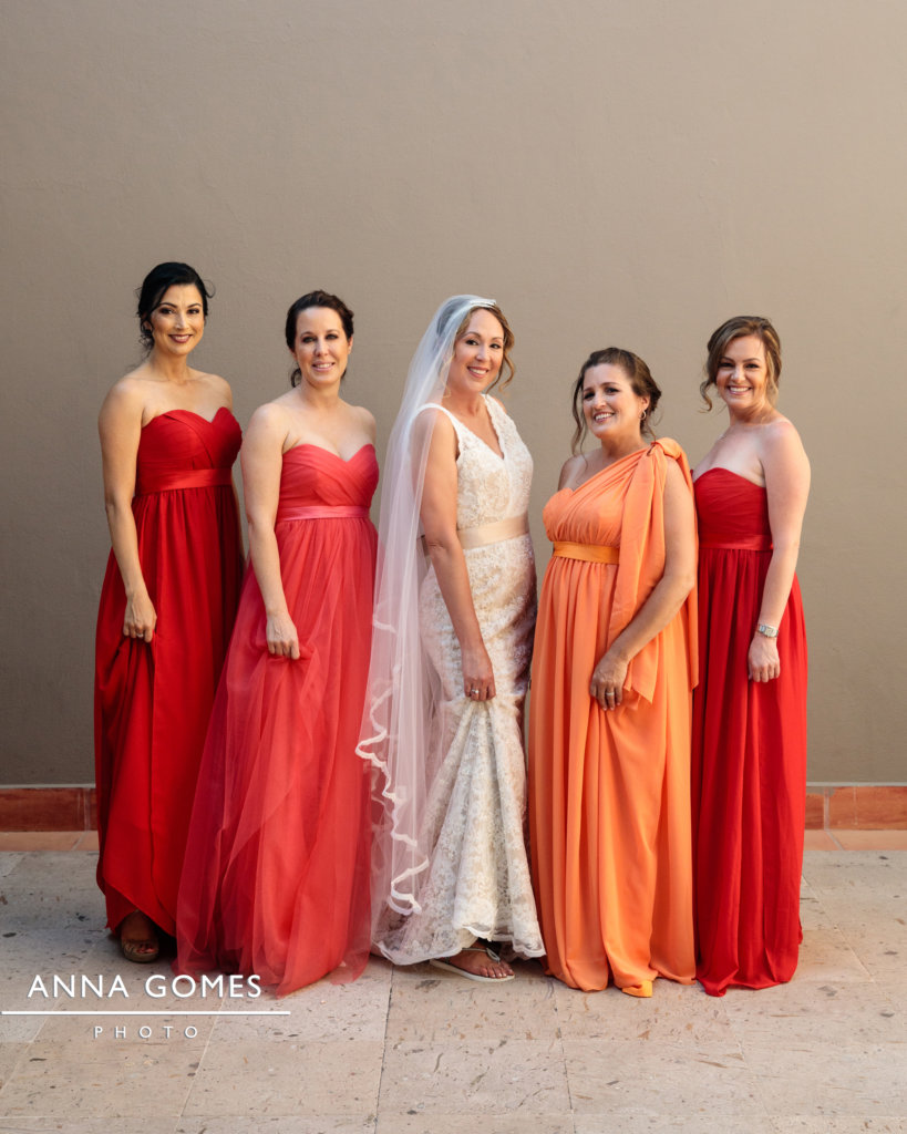 Bridesmaids should wear matching colors