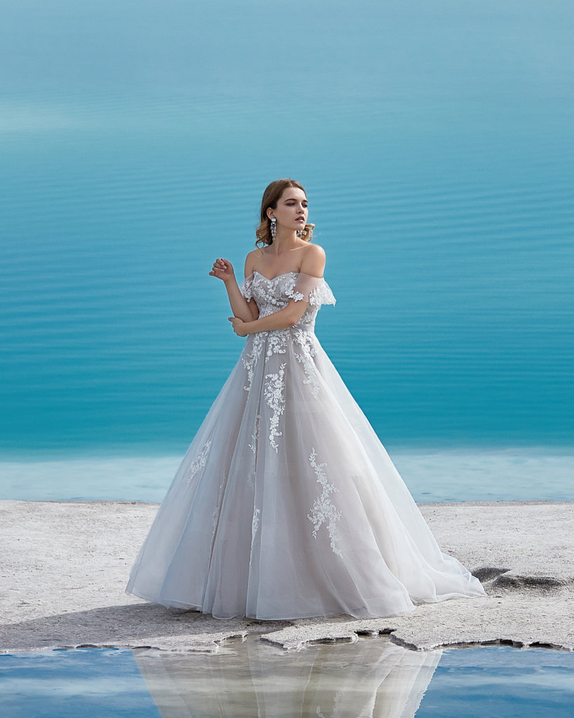 5 Hottest Wedding  Dress  Silhouettes For 2019  Cocomelody Mag