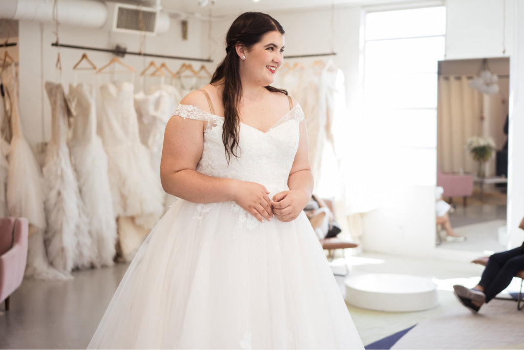 The Ultimate Wedding Dress Shopping Guide for Curvy Brides