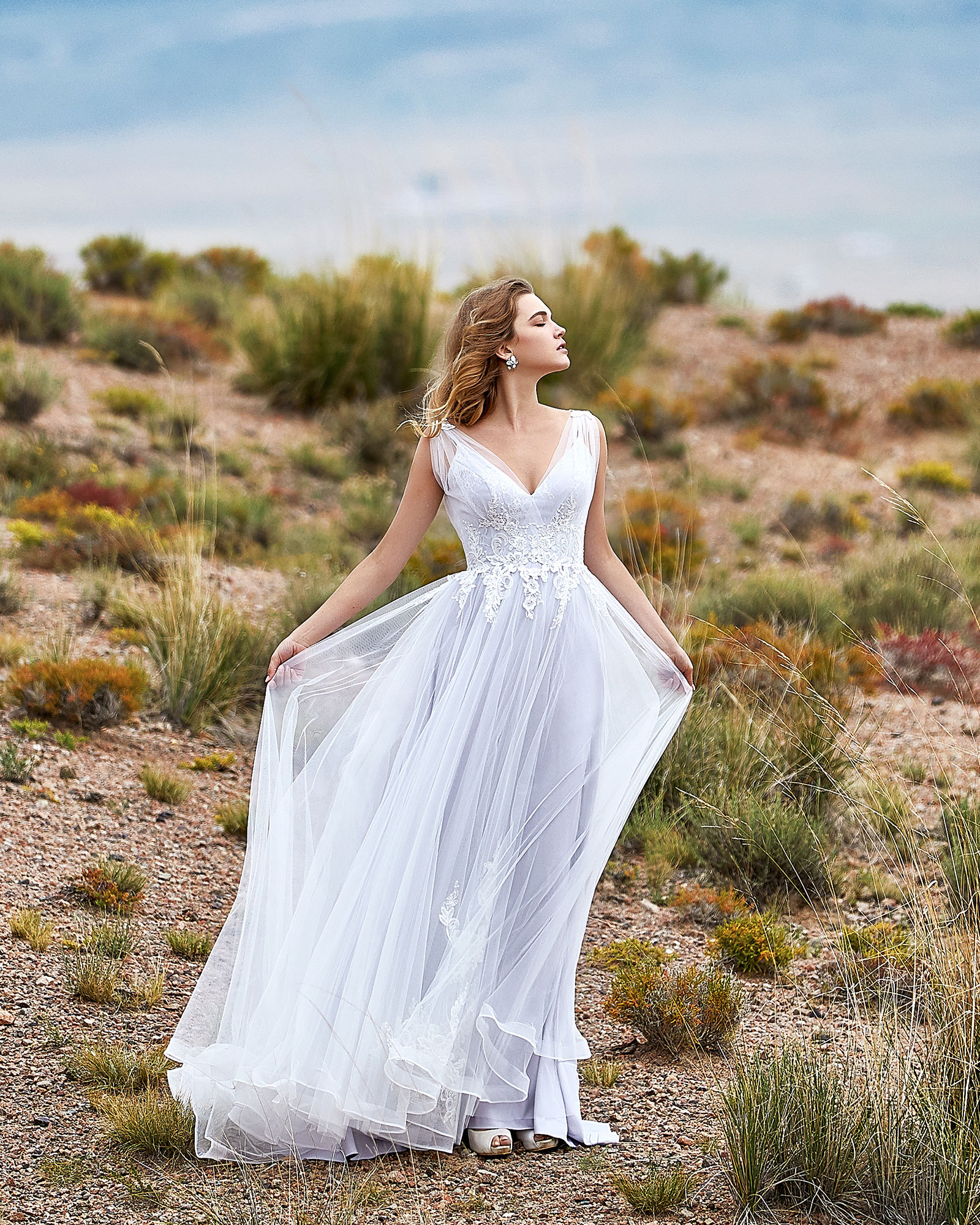 White dress for summer wedding sale