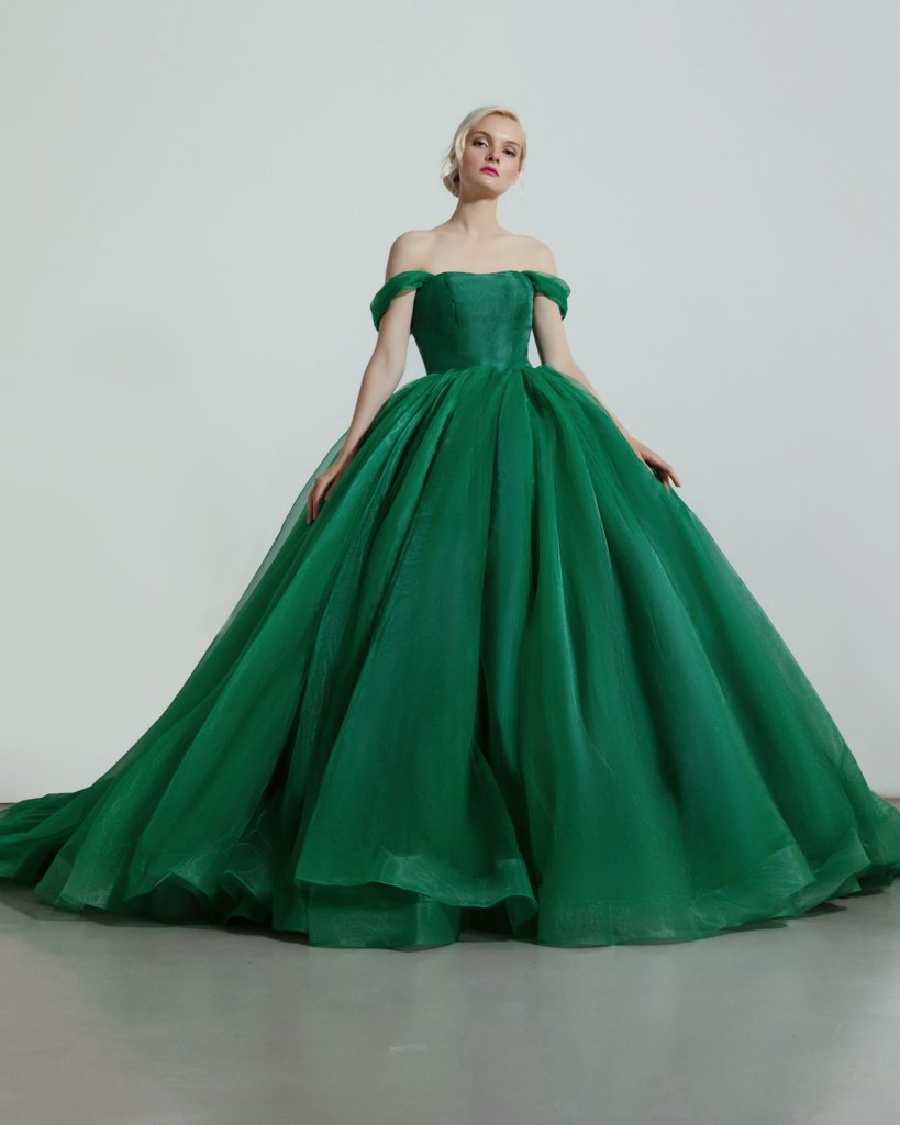 8 New Colorful Wedding Dresses That You Will Swoon Over