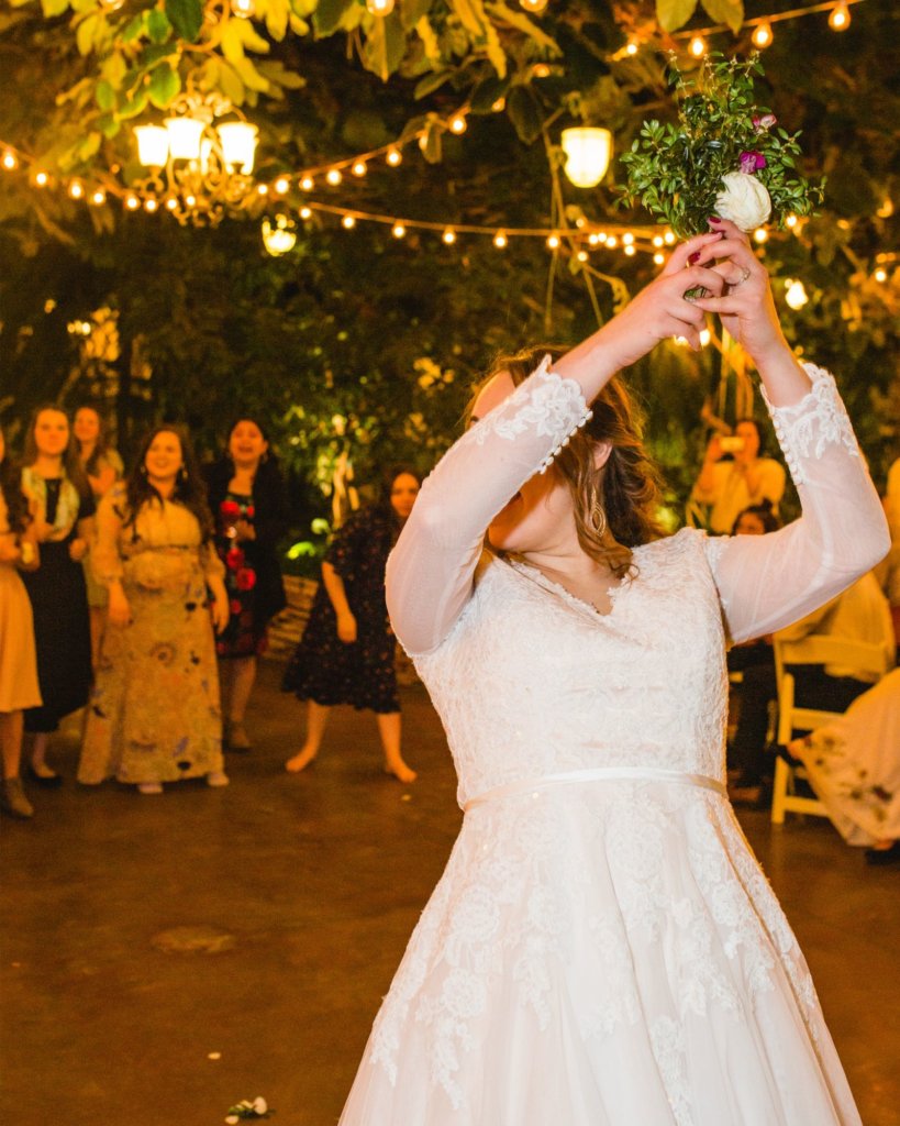 Bouquet Toss - Do or Don't?