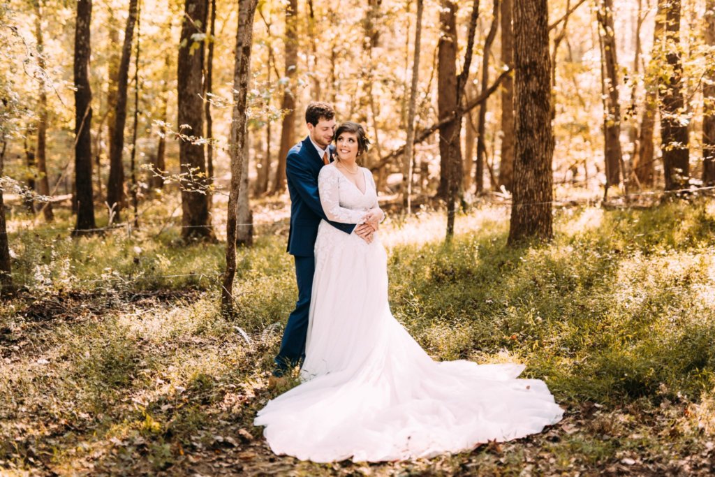 5 Cool and Cozy Wedding Dress Ideas for Fall