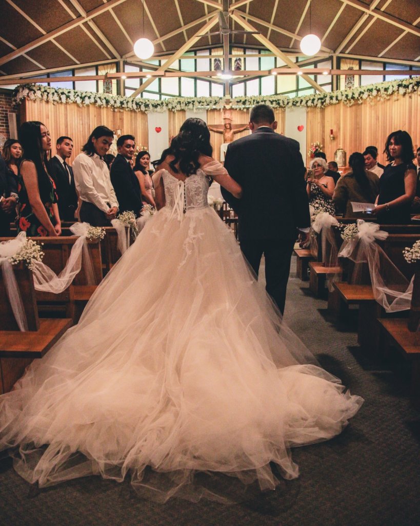 How to Make A Grand Entrance to Your Wedding?