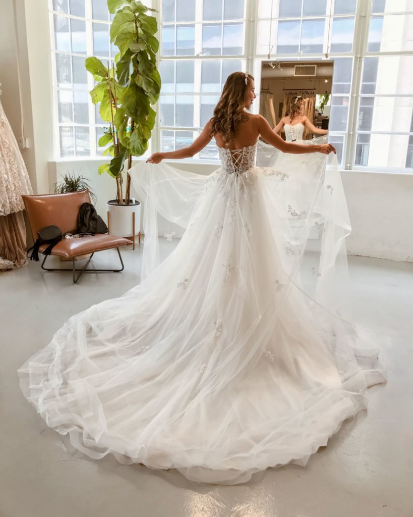 No sleeve shop wedding dresses