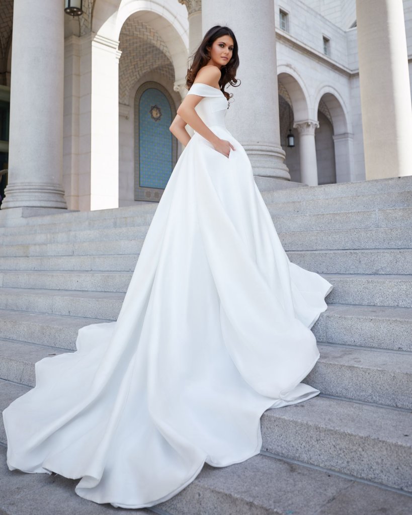 classic style wedding dresses