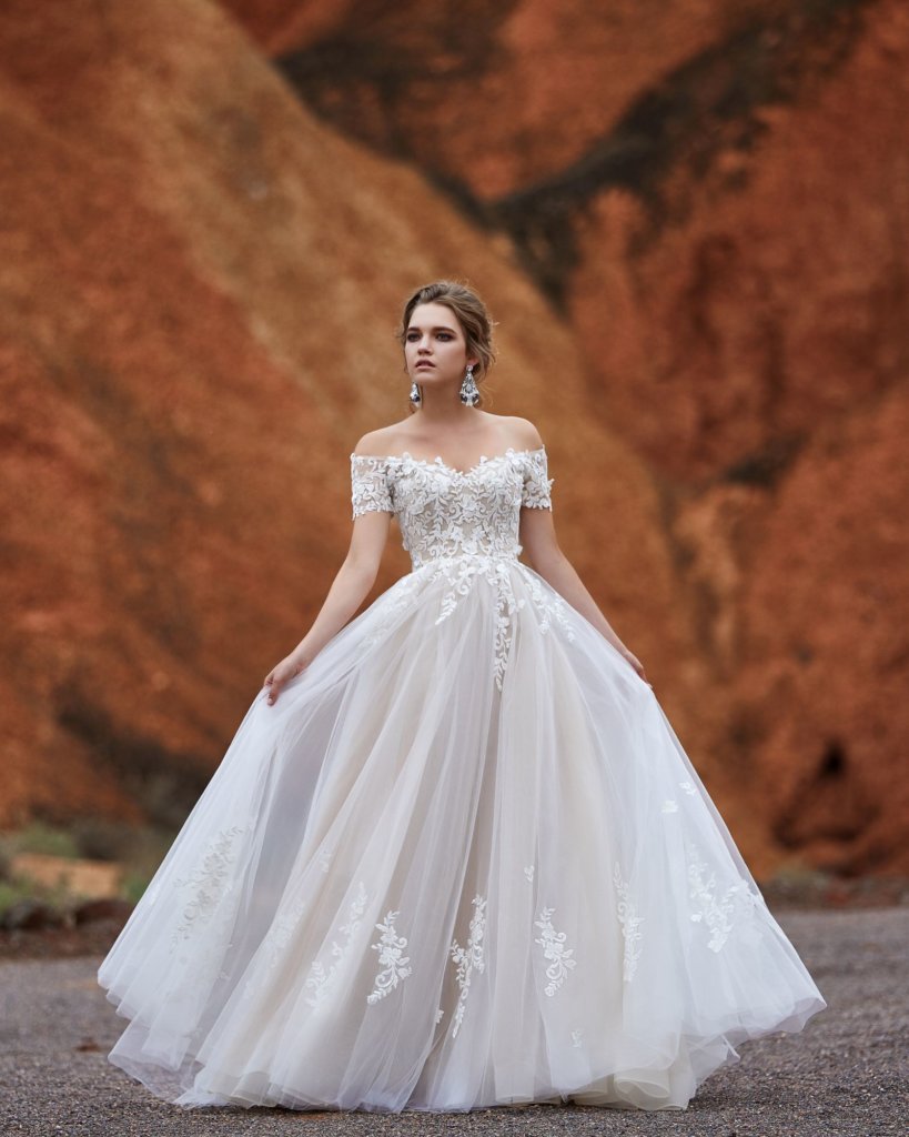 wedding dress a line style