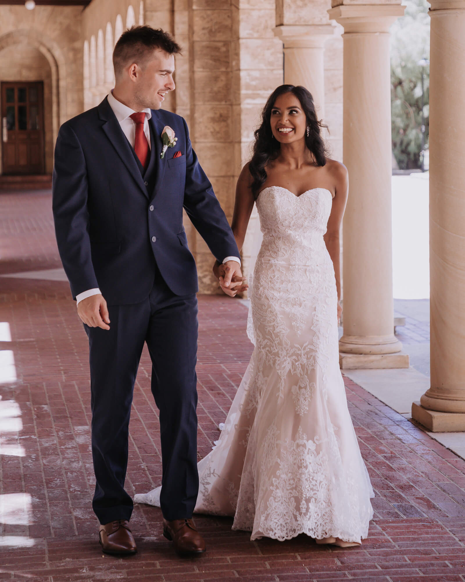 hand in hand, walk into forever happiness together!