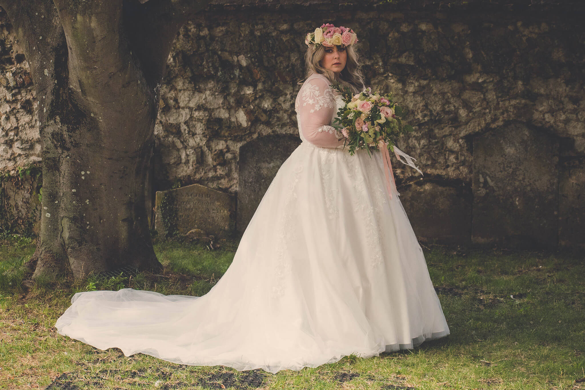 Can we just talk about how pretty this bride Erin looks in style Zahra?