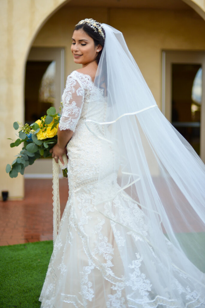 Mermaid Lace Wedding Dress with Sleeves