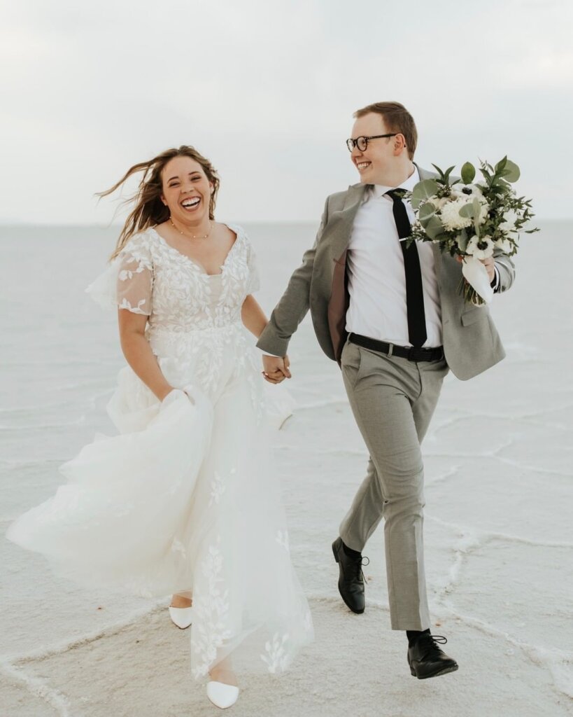 séance photo de mariage à la plage